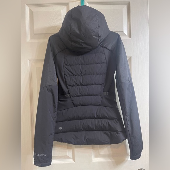 Lululemon Down For It All Jacket Black Wmn Size 2 - Picture 6 of 14